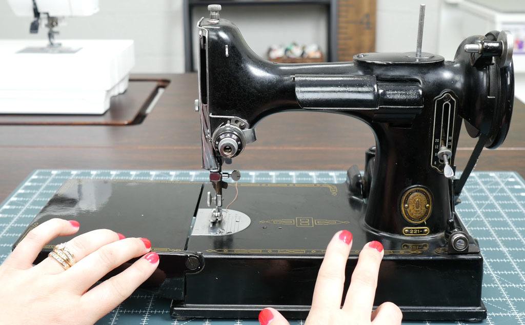 How to THREAD your NEEDLE for a Sew In Updated 2021 