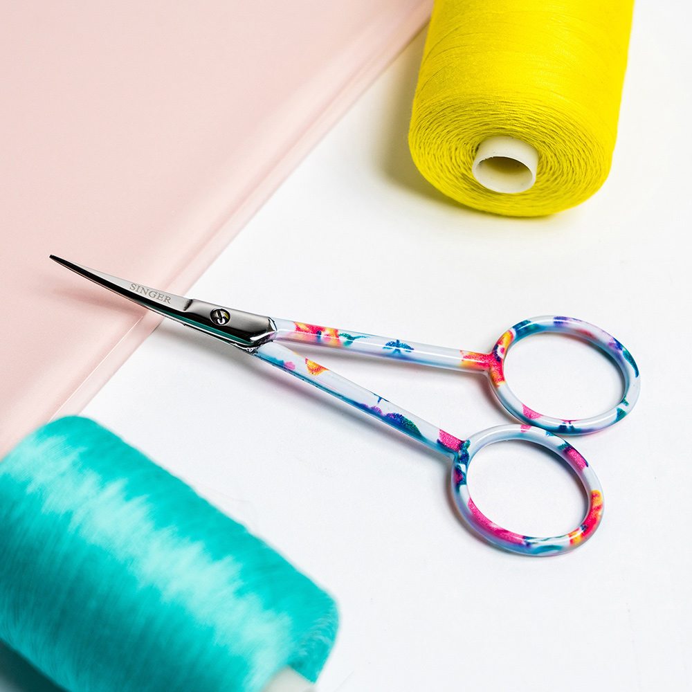 Singer 4" Floral Embroidery Scissors, Curved Tip image # 77258