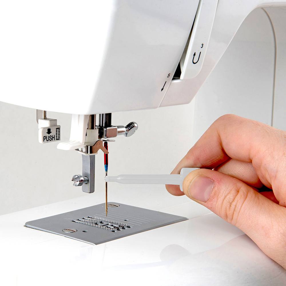 Singer Modern Maker Machine Needle Threader