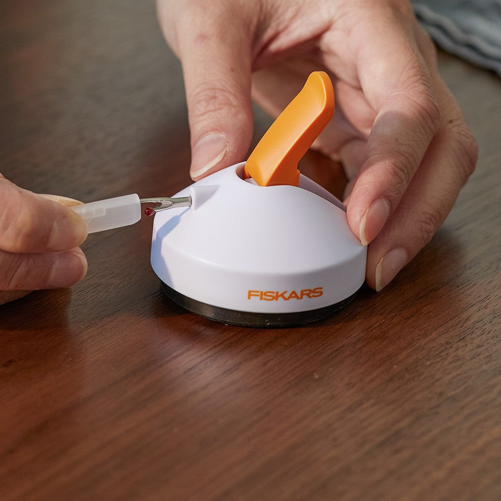 Fiskars Tabletop Seam Ripper image # 67993