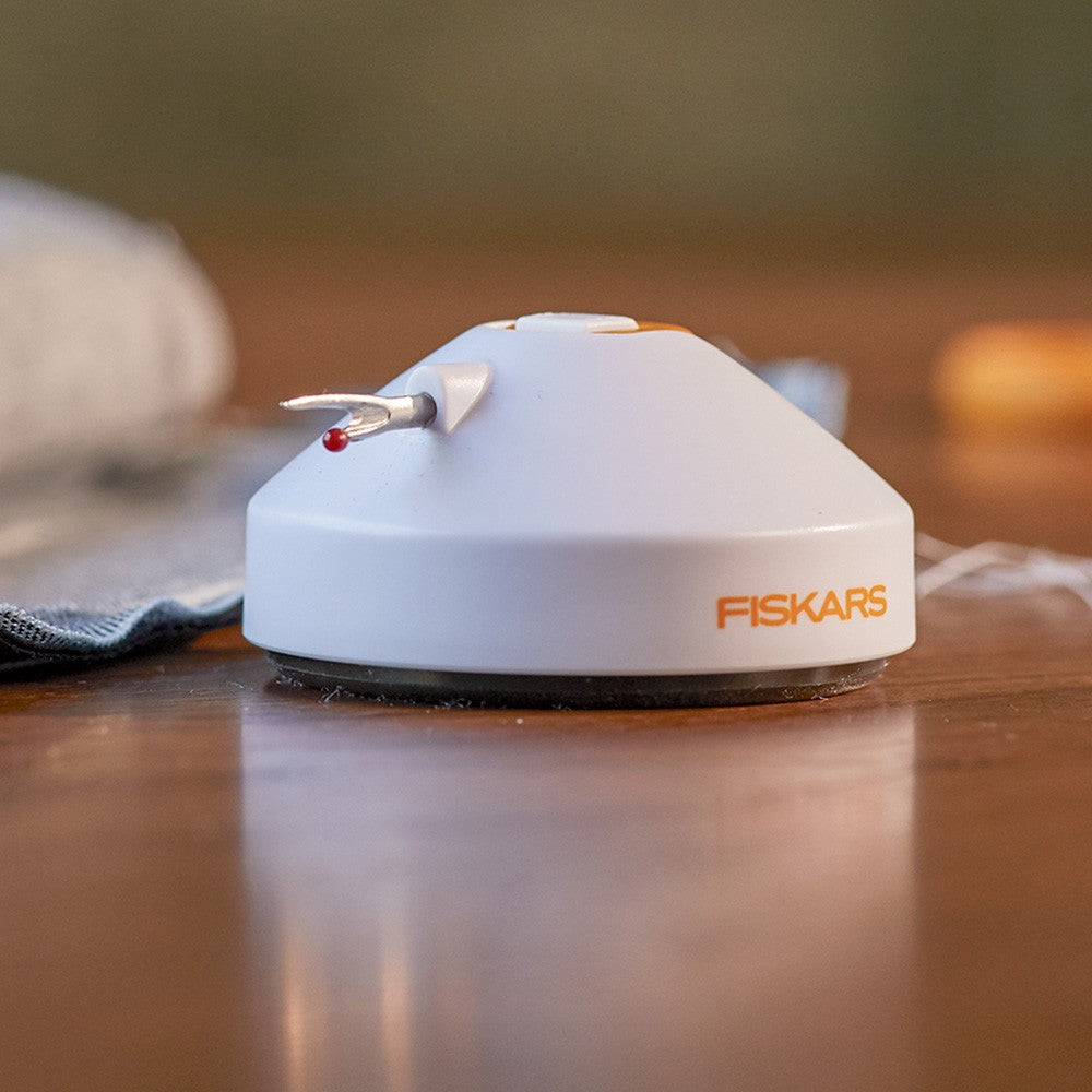 Fiskars Tabletop Seam Ripper image # 67995