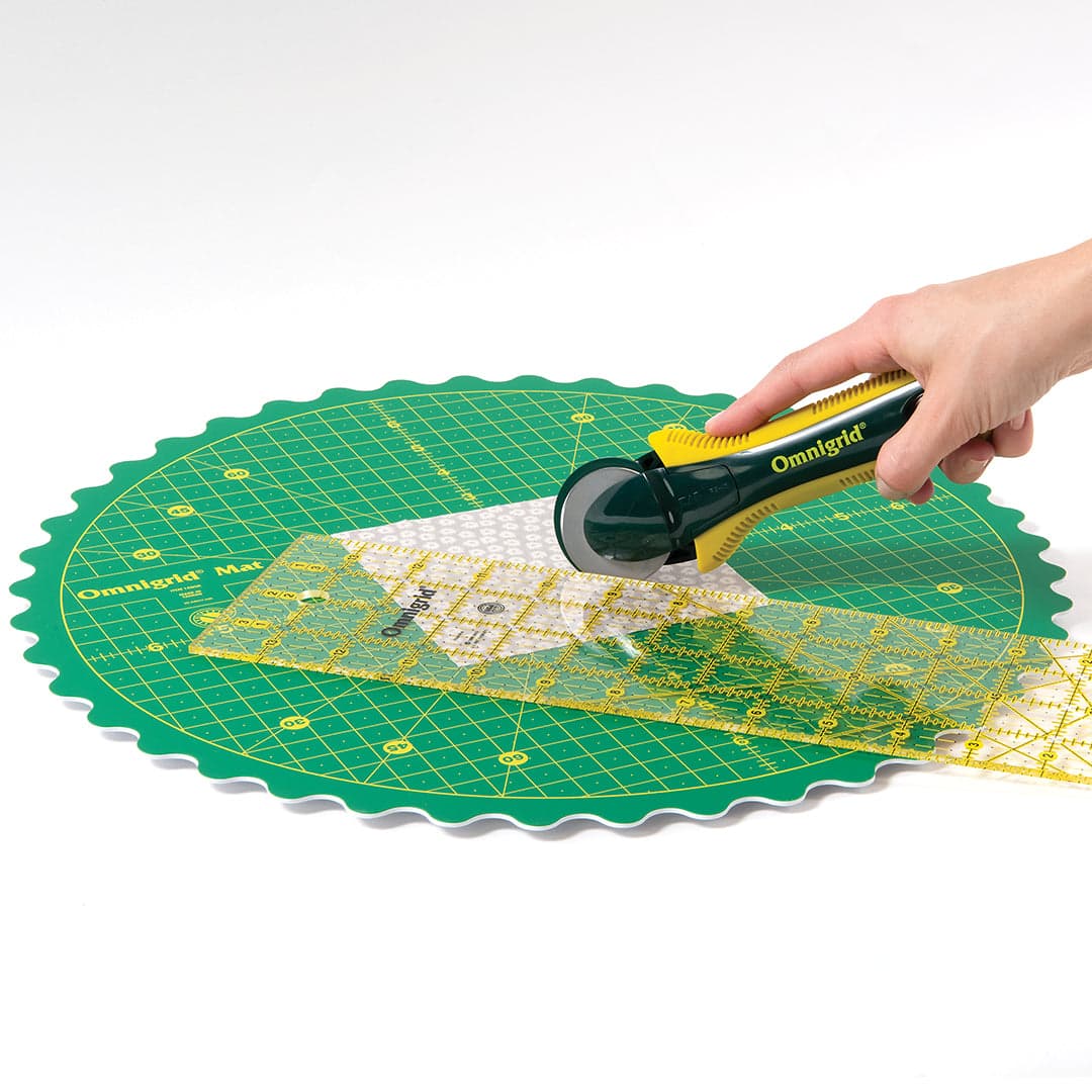 Omnigrid 14" 360 Rotating Cutting Mat image # 87309