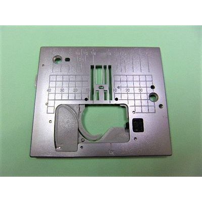 Straight Stitch Needle Plate, Eversewn #36900 image # 76469