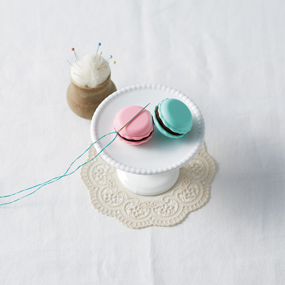 Clover, Sweet 'n Sharp Macaron Needle Sharpener image # 73393