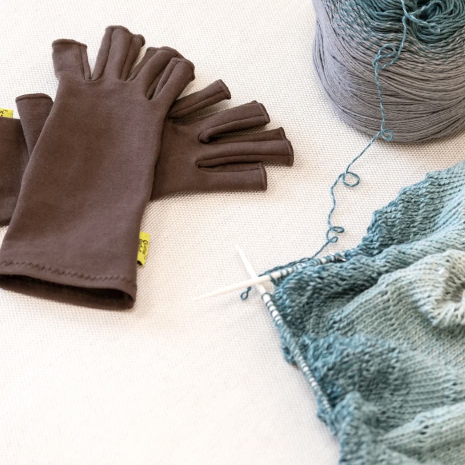 Crafter's Creative Comfort Gloves image # 90483
