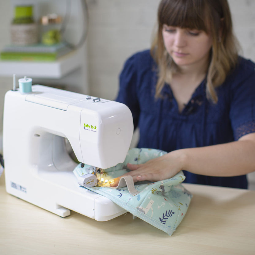 Baby Lock BL15B Zest Basic Sewing Machine