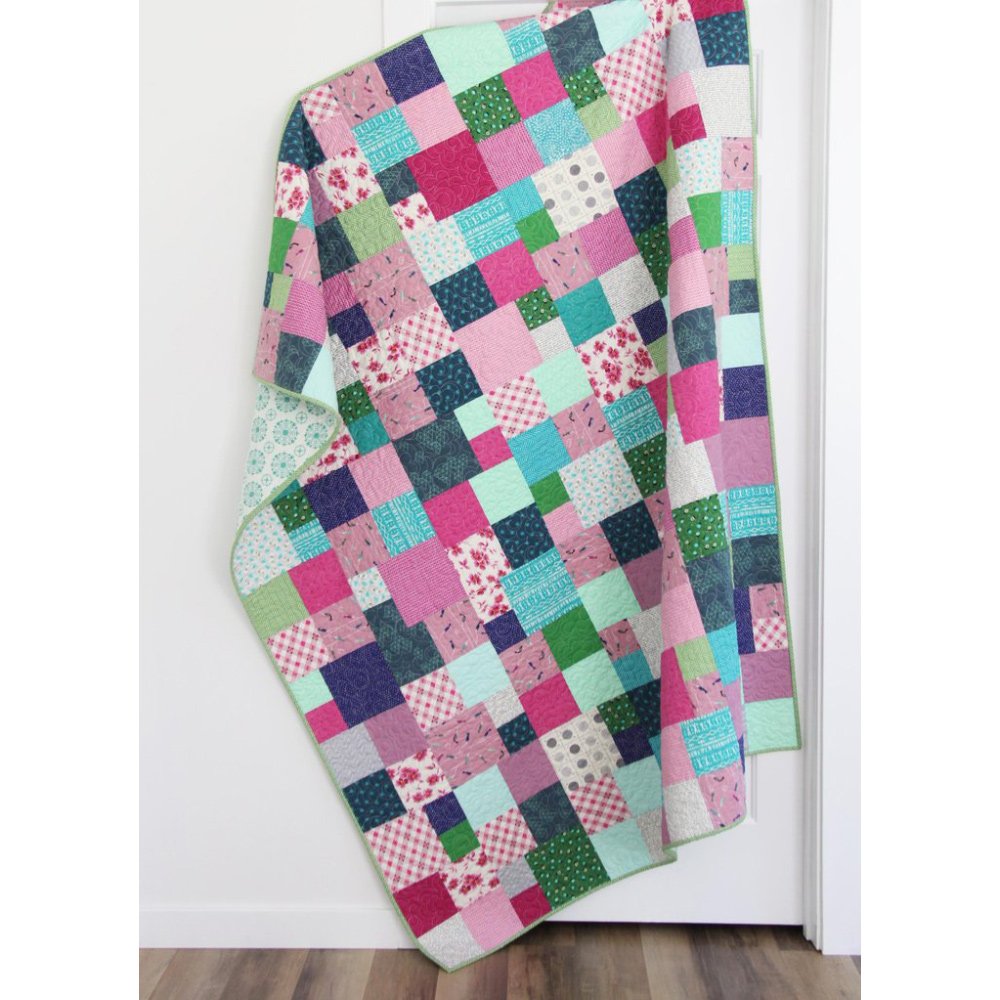 Fat Quarter Friday Quilt Pattern image # 78300