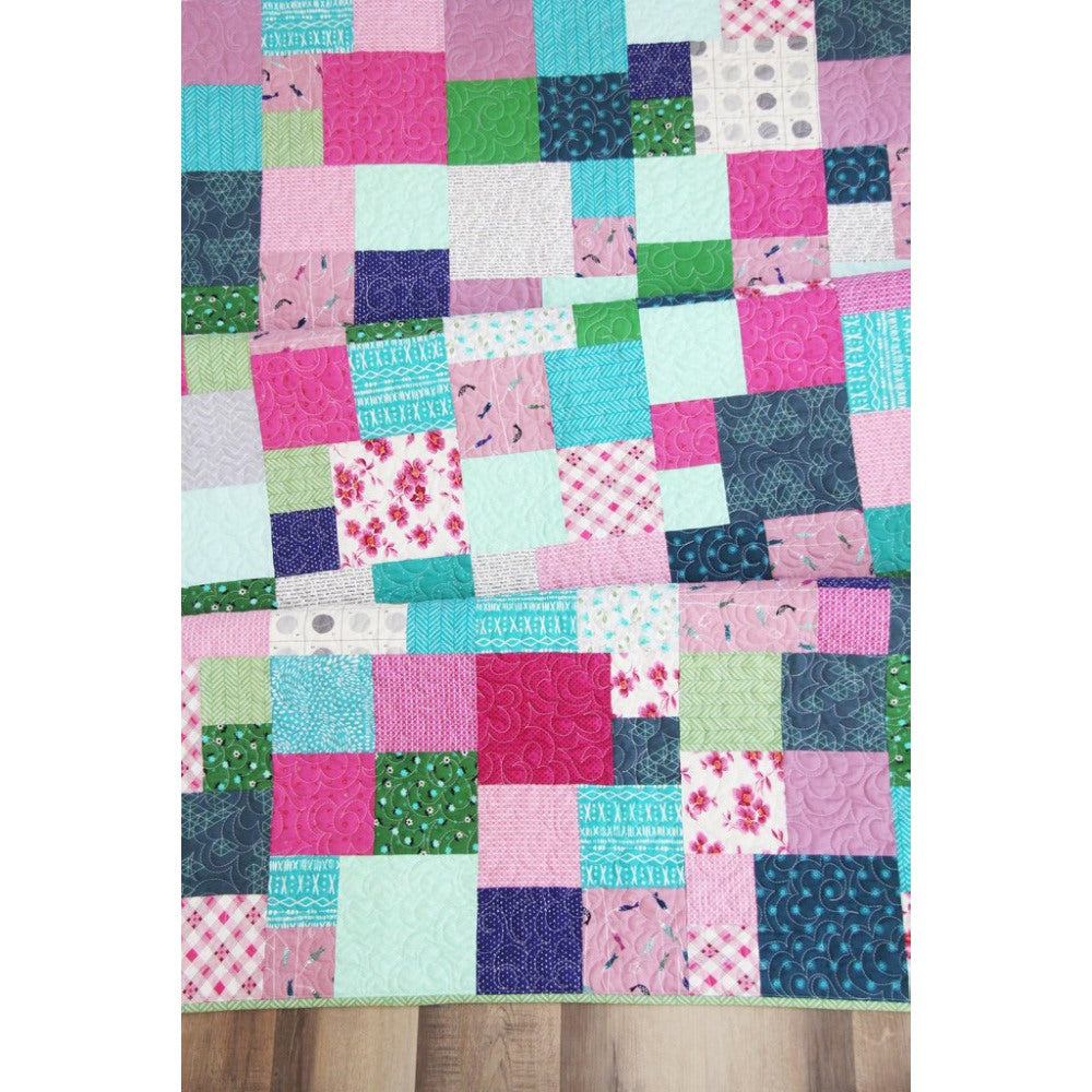 Fat Quarter Friday Quilt Pattern image # 78299