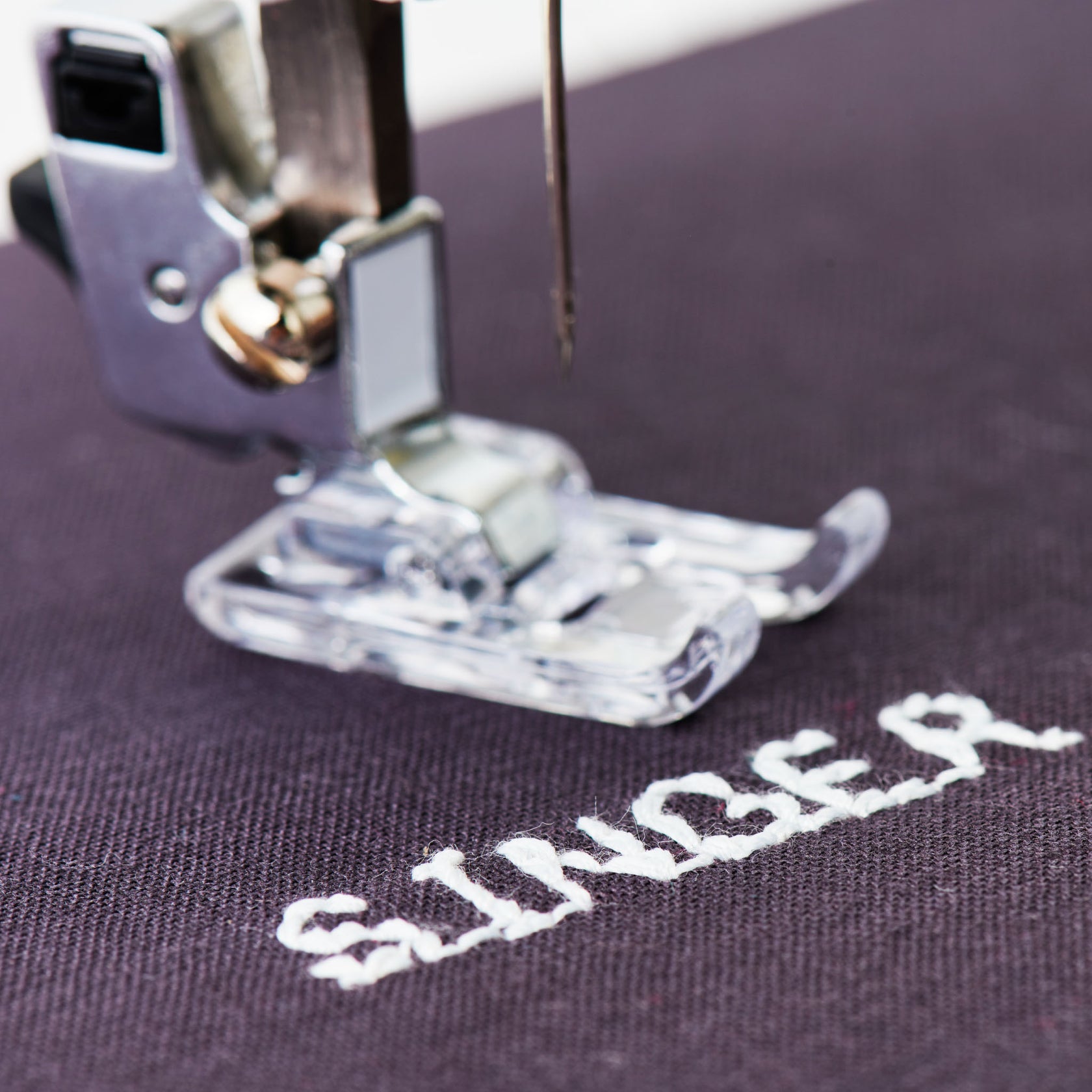 Singer CE677 Elite Computerized Sewing Machine