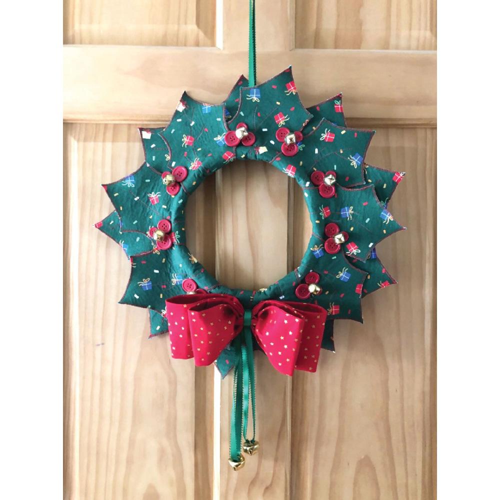 Cut Loose Press, Christmas Wreath Door Hanger Pattern image # 81045