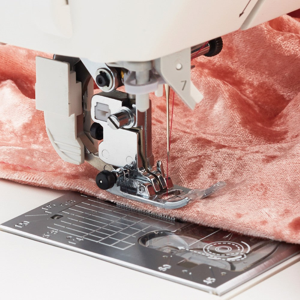 Juki Sayaka DX-3000QVP Computerized Sewing and Quilting Machine image # 98723