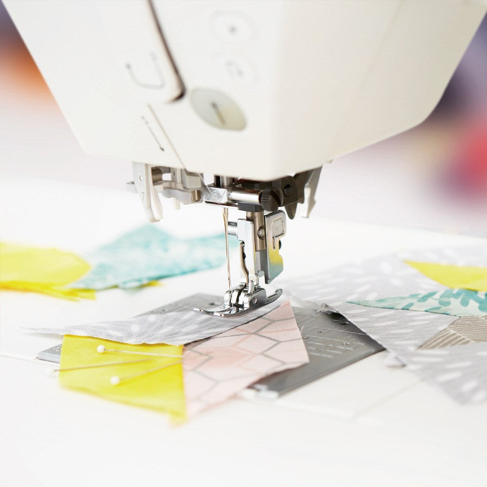 Juki Sayaka DX-3000QVP Computerized Sewing and Quilting Machine image # 98714