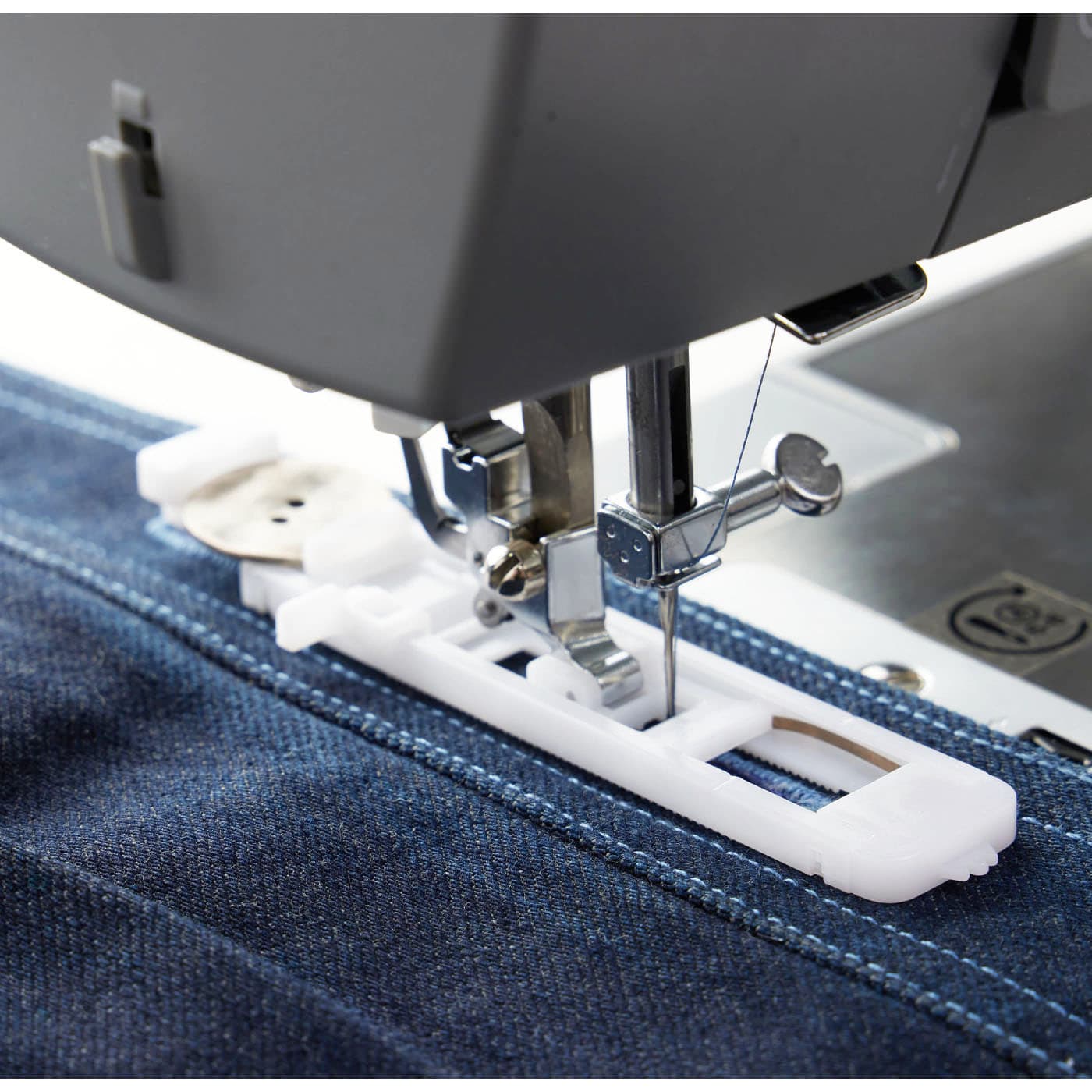 Singer Heavy Duty 4452 Mechanical Sewing Machine