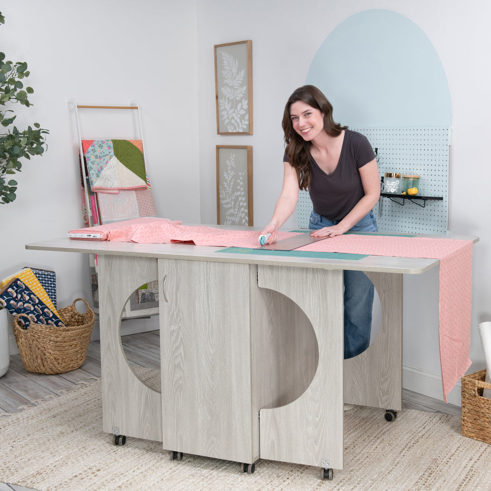 Koala Cutting Table - English White Ash
