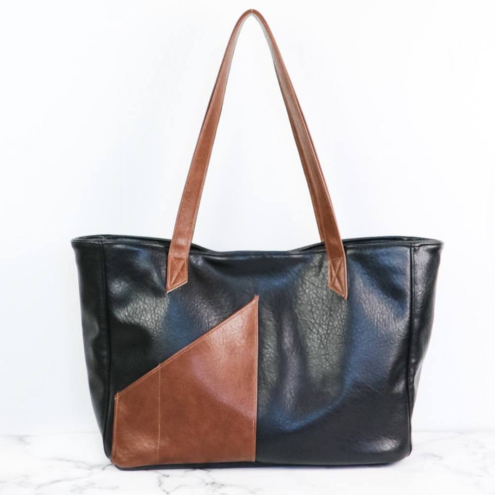 Sallie Tomato, Commuter Purse Pattern Kit image # 69167