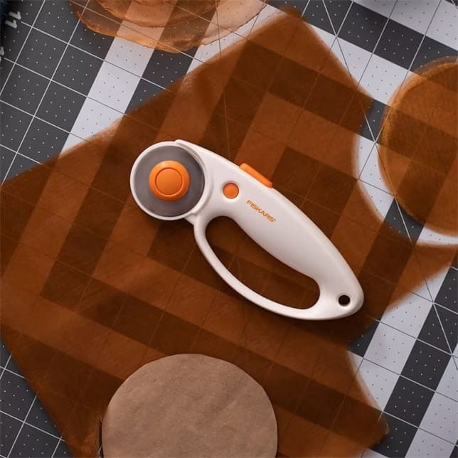 Fiskars 45mm Rotary Cutter image # 121622
