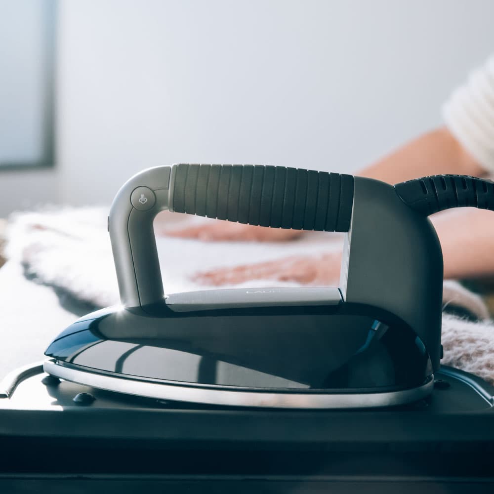 Laurastar Smart U Ironing System