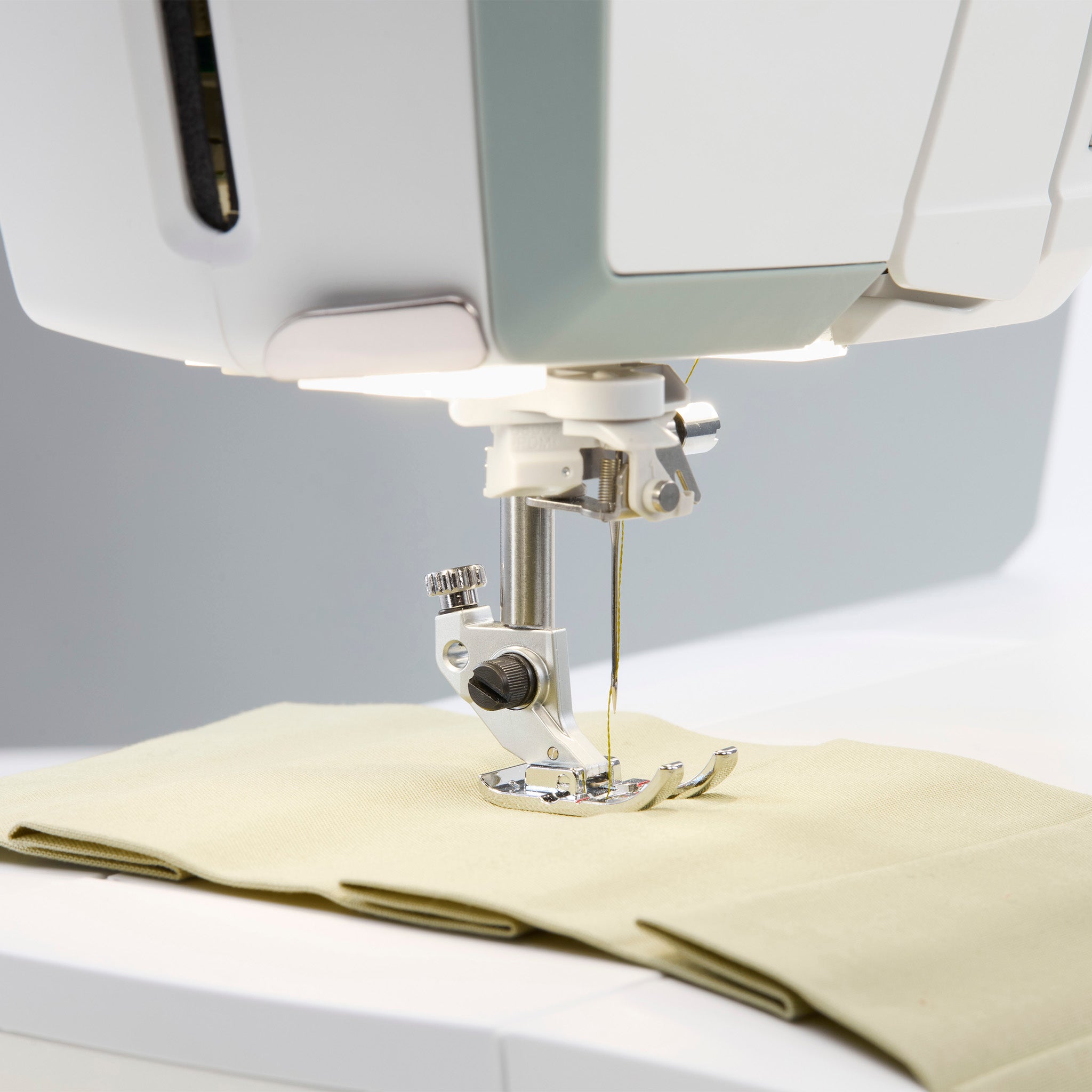 Husqvarna Viking Topaz 55Q Sewing Machine