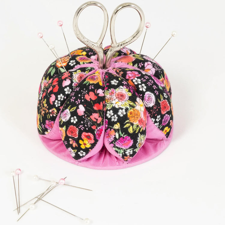 Dritz Floral Pincushion with Scissors image # 100639