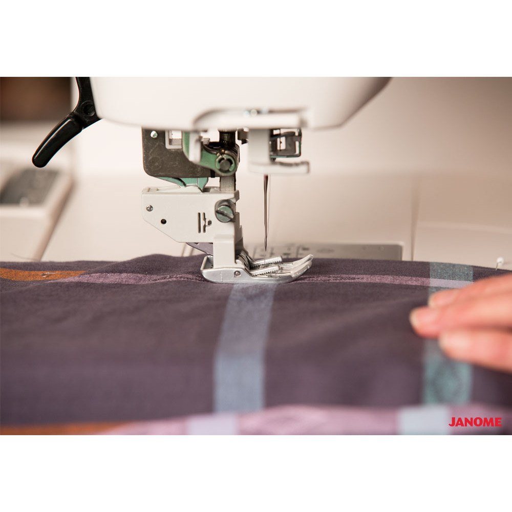 Janome Horizon Quilt Maker Memory Craft 15000 image # 48159