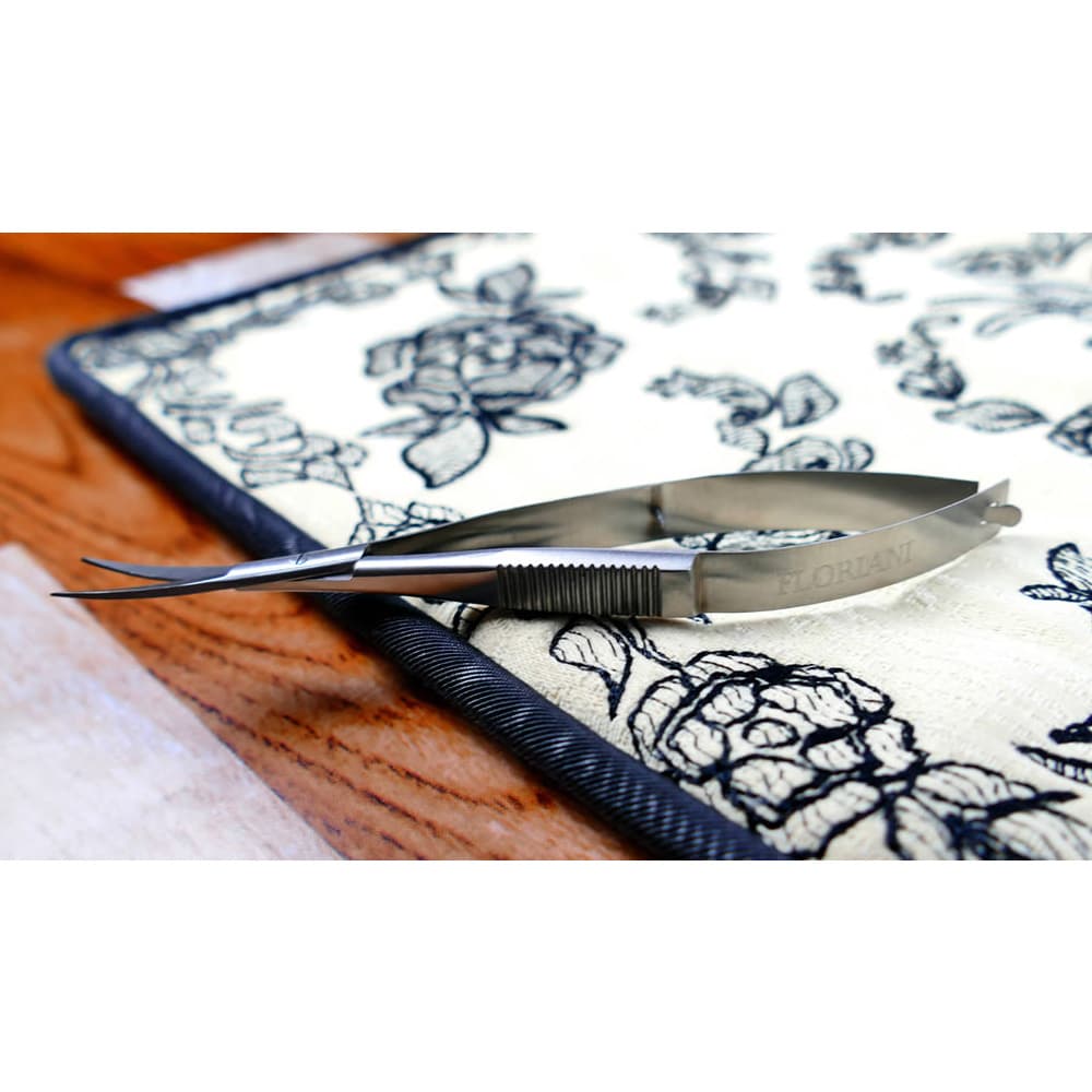 Floriani Squeeze N Snip Tool image # 93939